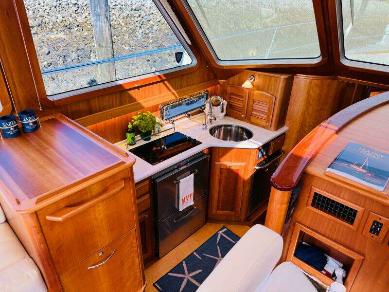 On Holidays   Reserved 42ft Sabre Yacht For Sale