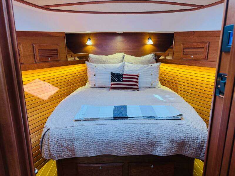 On Holidays   Reserved 42ft Sabre Yacht For Sale