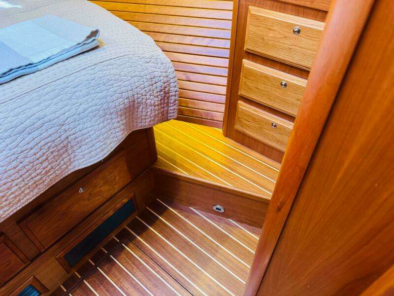 On Holidays   Reserved 42ft Sabre Yacht For Sale