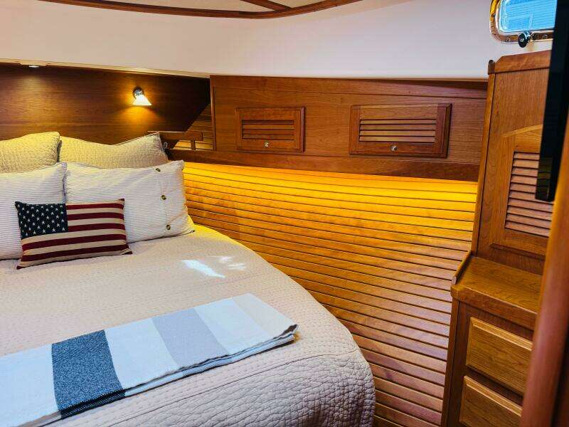 On Holidays   Reserved 42ft Sabre Yacht For Sale