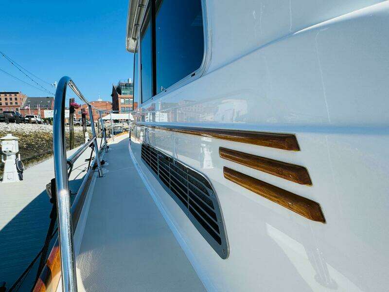 On Holidays   Reserved 42ft Sabre Yacht For Sale