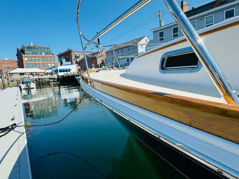 On Holidays   Reserved 42ft Sabre Yacht For Sale