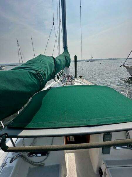 35ft Freedom Yacht For Sale