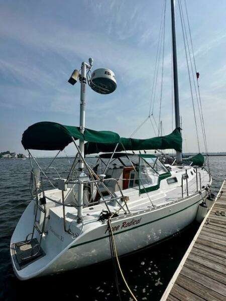 35ft Freedom Yacht For Sale
