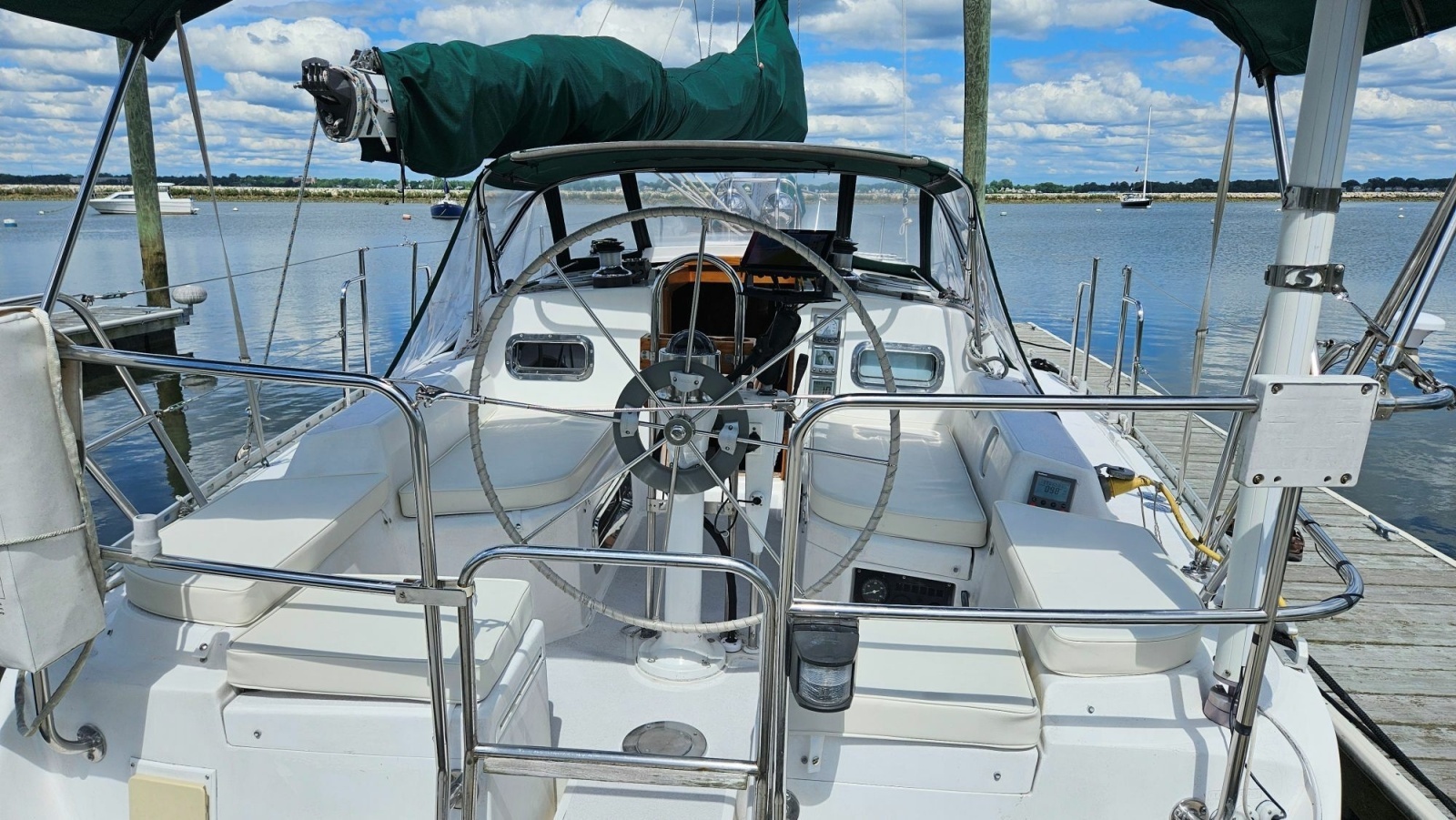 1998 Freedom F35