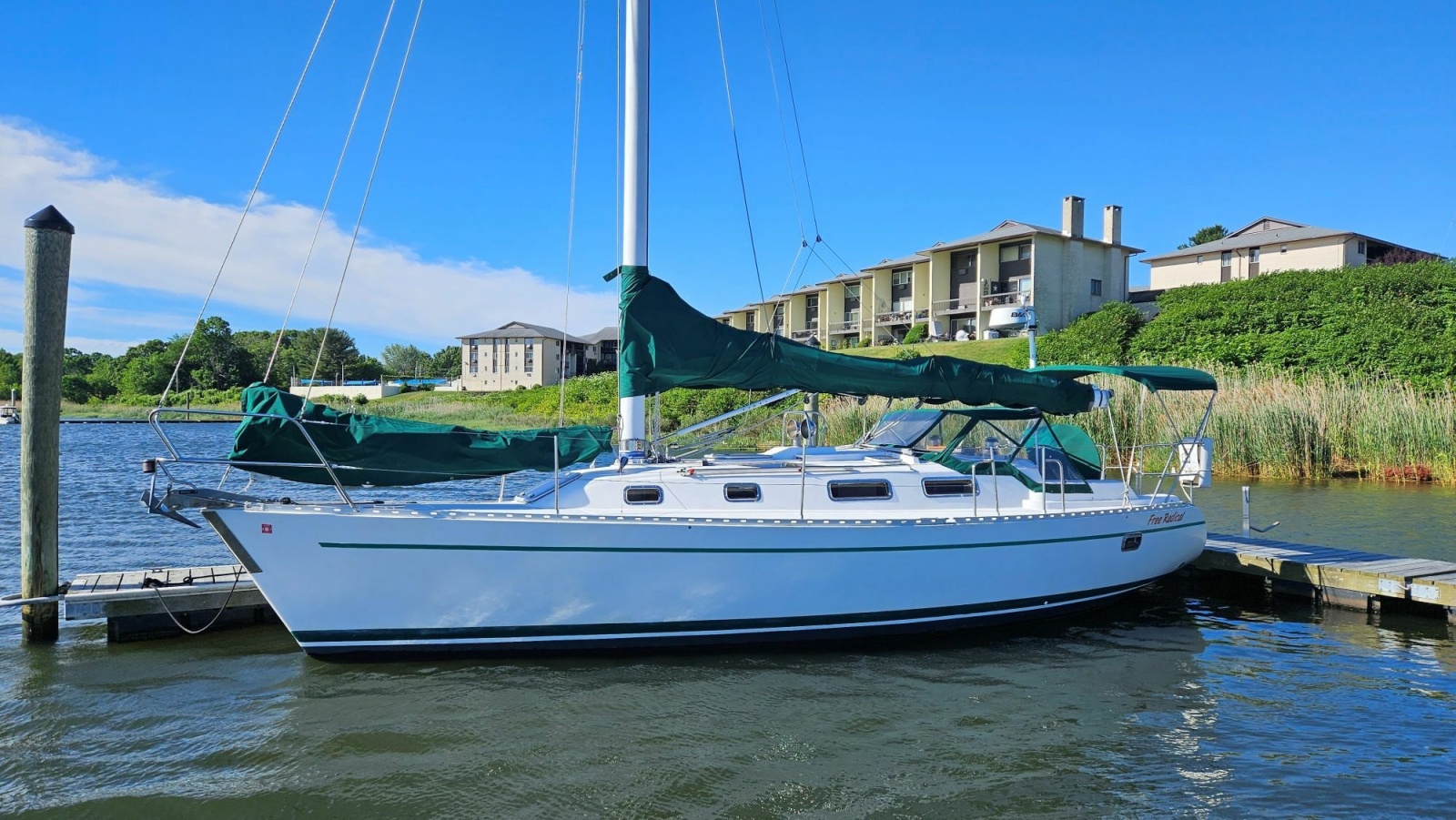 35' 1998 Freedom F35