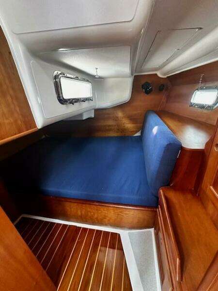 35ft Freedom Yacht For Sale