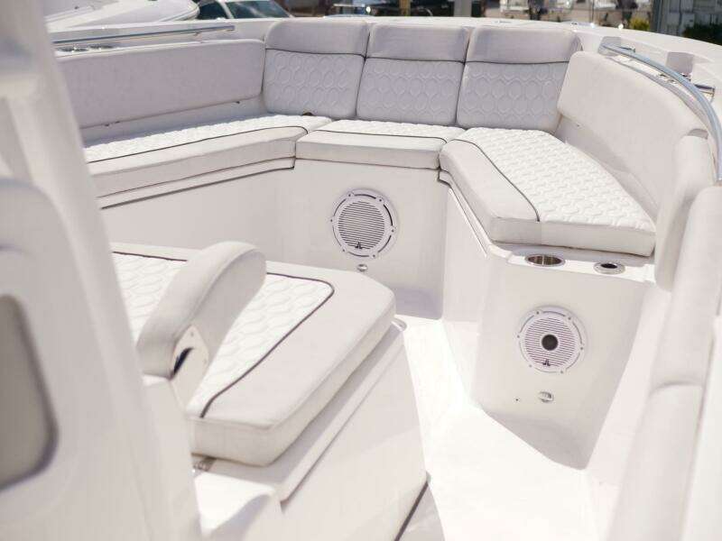 32ft Sea Fox Yacht For Sale
