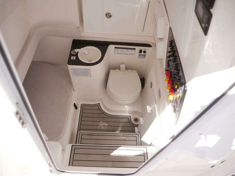 32ft Sea Fox Yacht For Sale