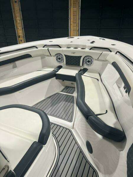 29ft Tidewater Yacht For Sale
