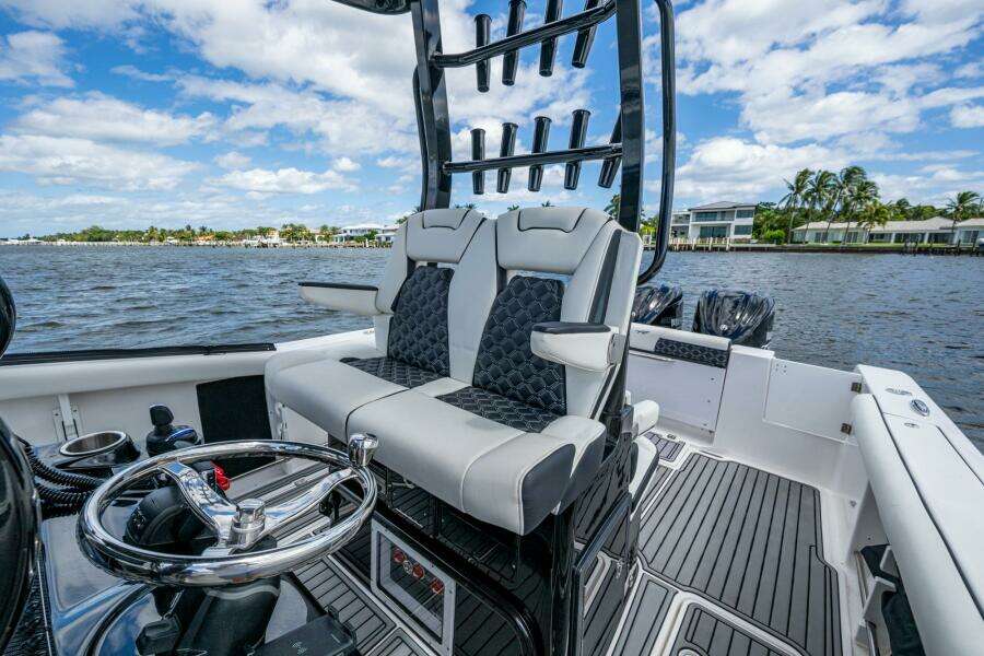 FLOATING STONES 29ft Tidewater Yacht For Sale FLOATING STONES 29ft Tidewater Yacht For Sale