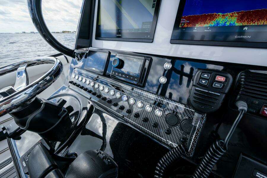 FLOATING STONES 29ft Tidewater Yacht For Sale FLOATING STONES 29ft Tidewater Yacht For Sale