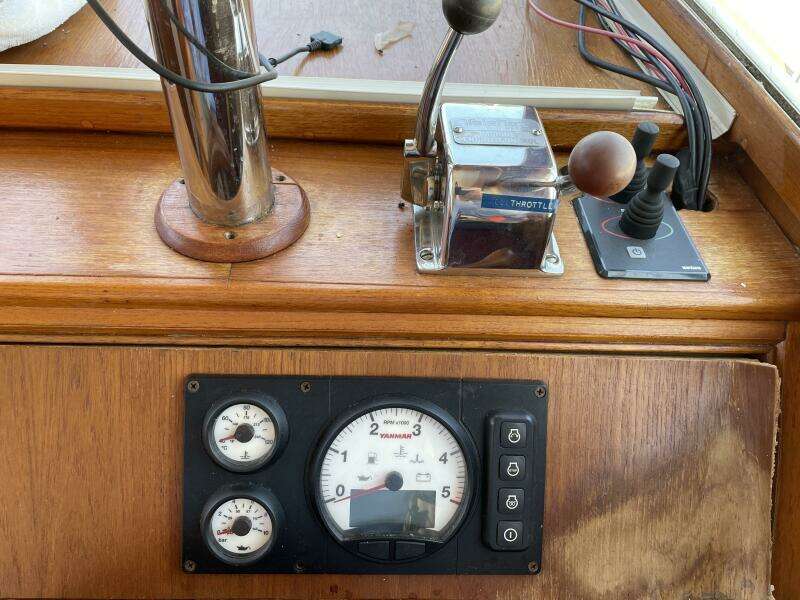 ANTIM 32ft Grand Banks Yacht For Sale