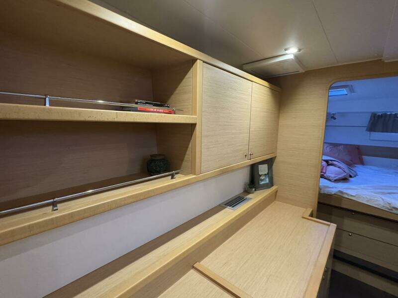 39ft Lagoon Yacht For Sale