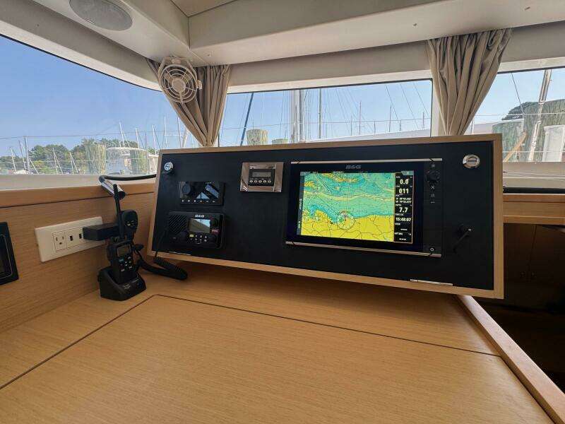 39ft Lagoon Yacht For Sale
