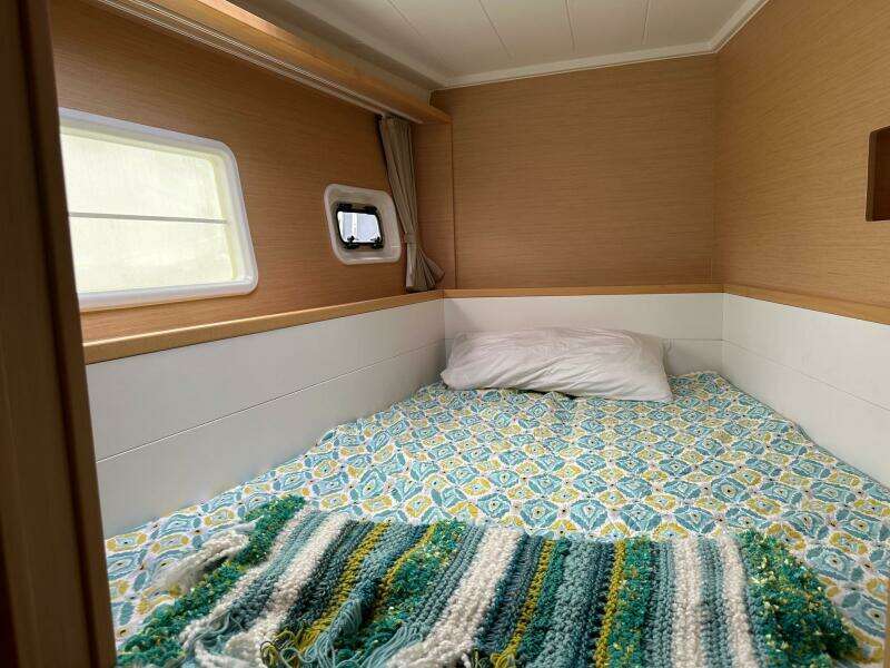 39ft Lagoon Yacht For Sale