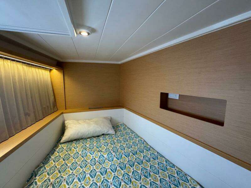 39ft Lagoon Yacht For Sale