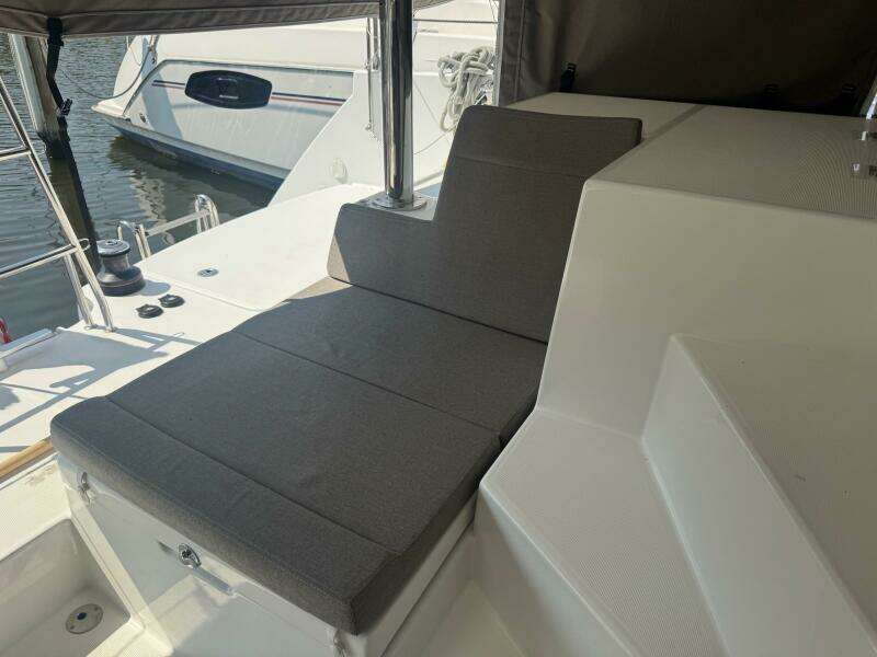 39ft Lagoon Yacht For Sale