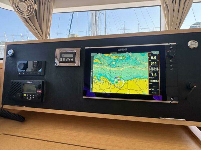 39ft Lagoon Yacht For Sale