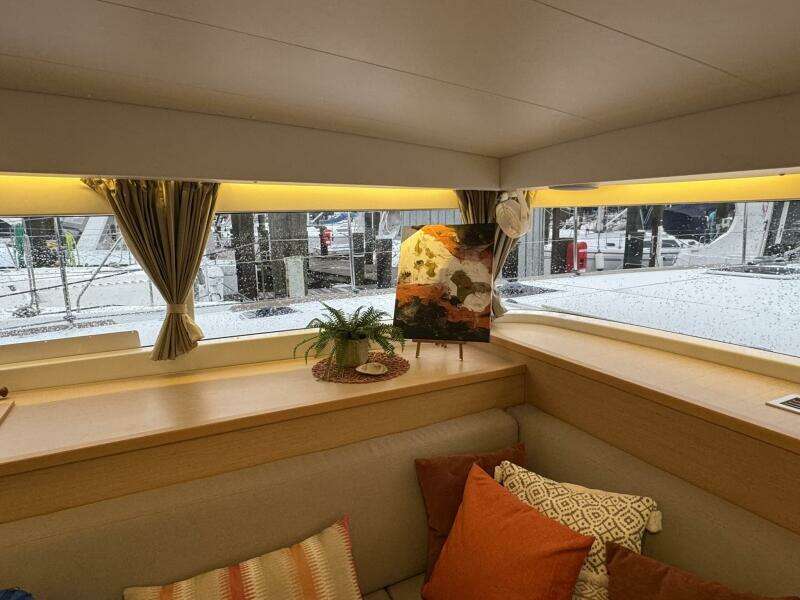 39ft Lagoon Yacht For Sale