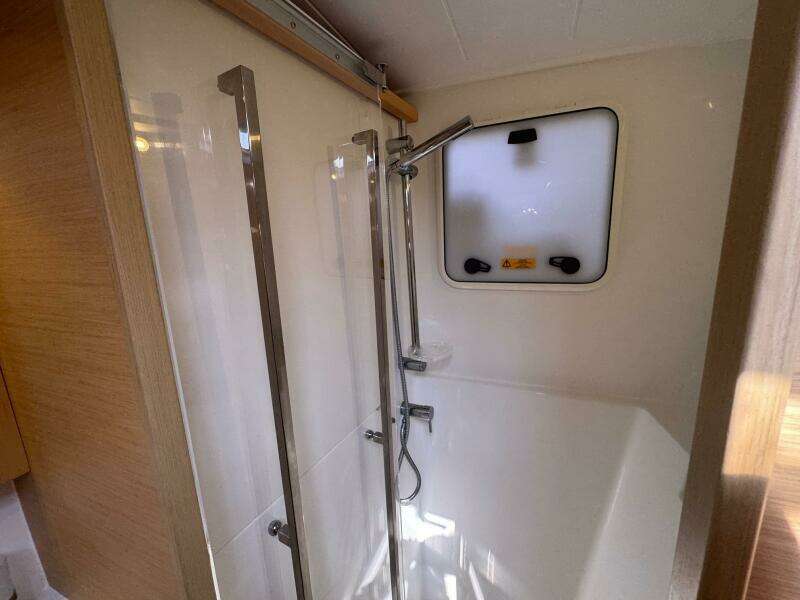 39ft Lagoon Yacht For Sale