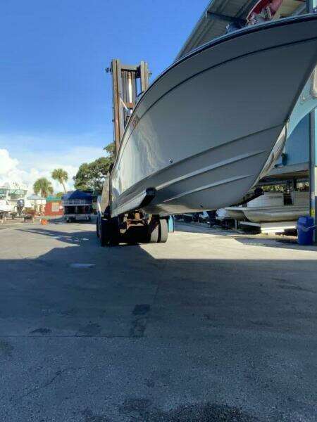 25ft Grady White Yacht For Sale