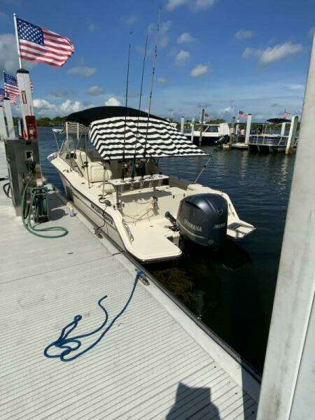 25ft Grady White Yacht For Sale