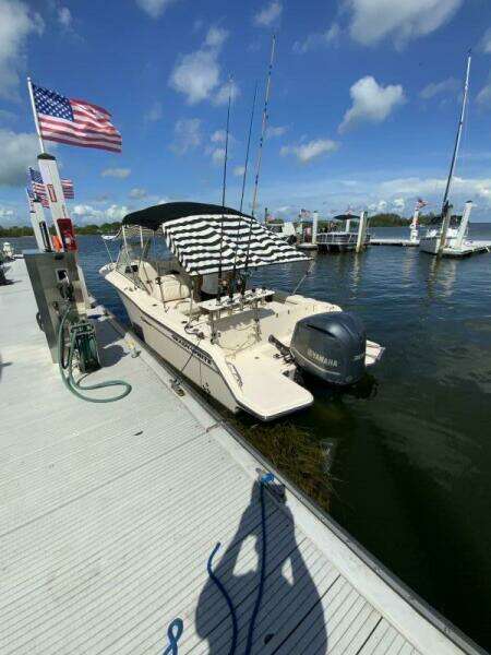 25ft Grady White Yacht For Sale