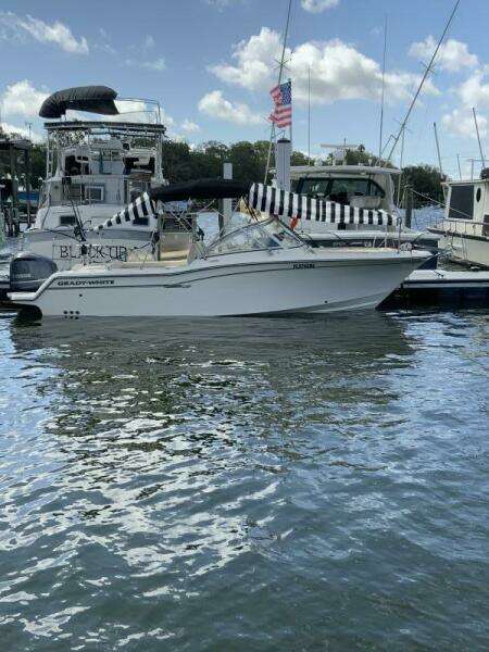 25ft Grady White Yacht For Sale
