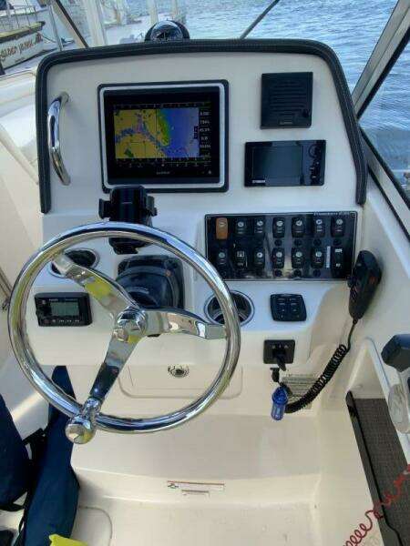 25ft Grady White Yacht For Sale