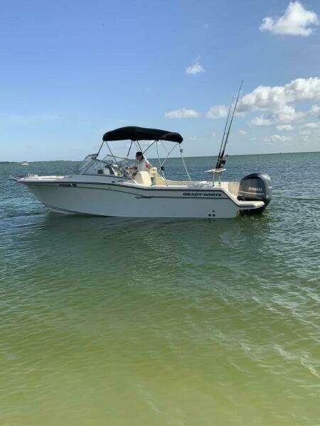 25ft Grady White Yacht For Sale