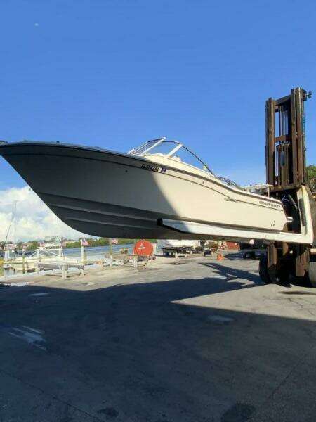 25ft Grady White Yacht For Sale