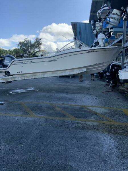 25ft Grady White Yacht For Sale
