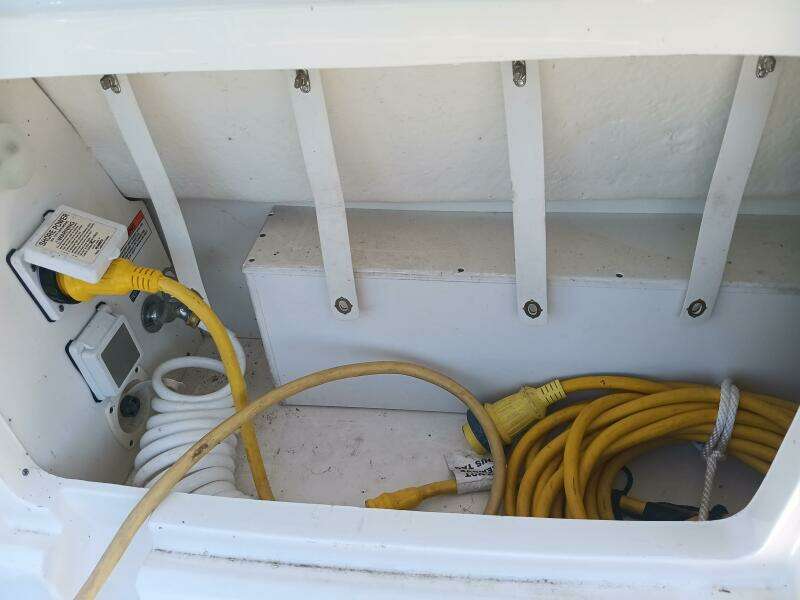 26ft Sea Ray Yacht For Sale