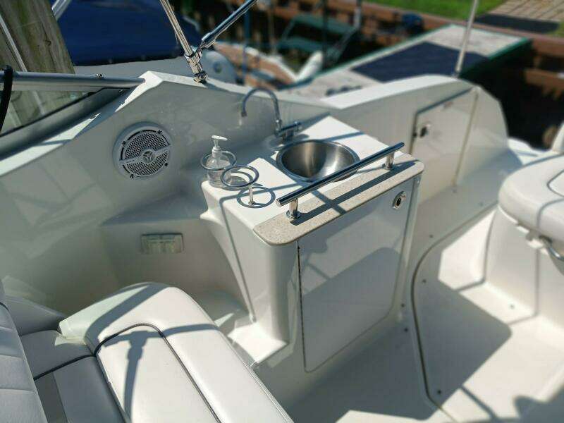 26ft Sea Ray Yacht For Sale