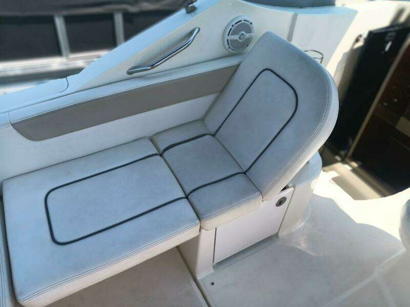 26ft Sea Ray Yacht For Sale