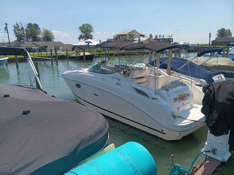 26ft Sea Ray Yacht For Sale
