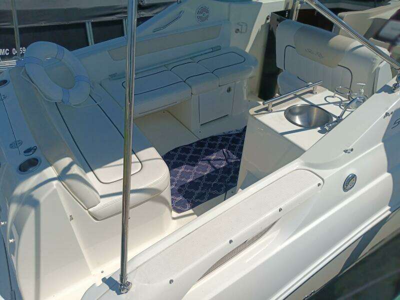 26ft Sea Ray Yacht For Sale