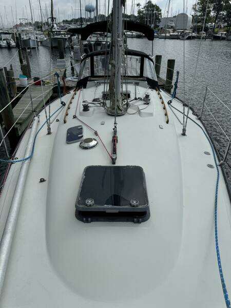 Blue Note 34ft C amp C Yacht For Sale
