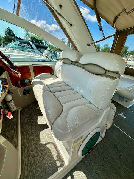 35ft Doral Yacht For Sale