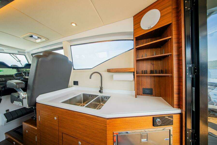 RELENTLESS 36ft Other Yacht For Sale
