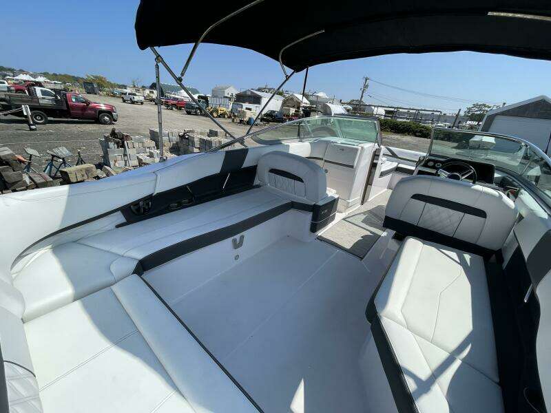 26ft Regal Yacht For Sale