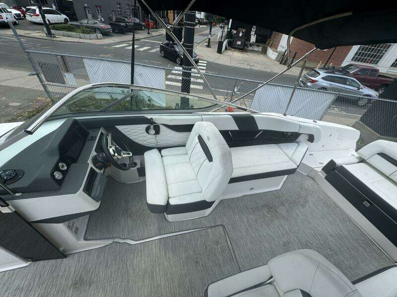 26ft Regal Yacht For Sale