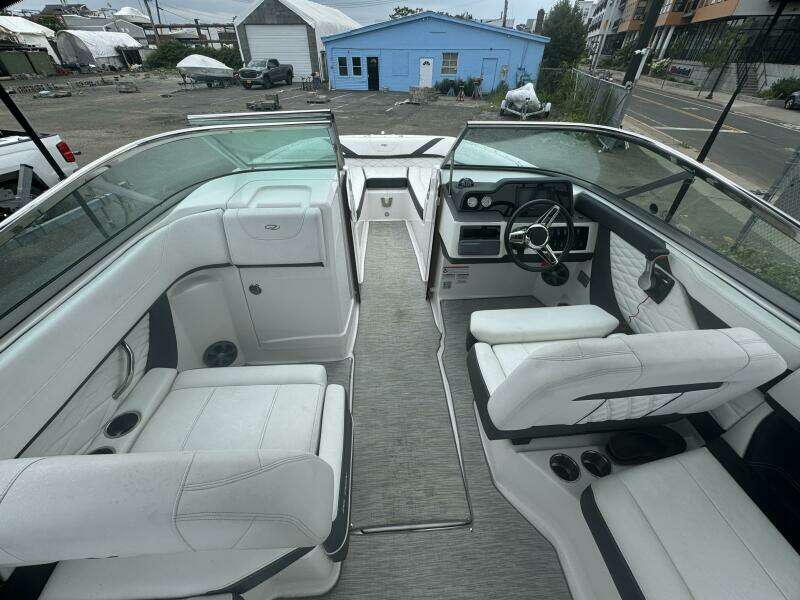 26ft Regal Yacht For Sale