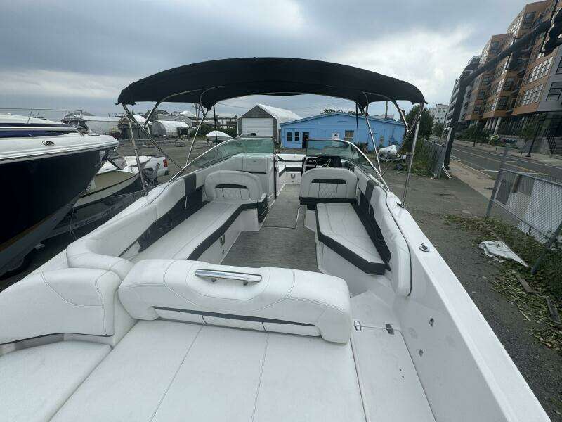 26ft Regal Yacht For Sale