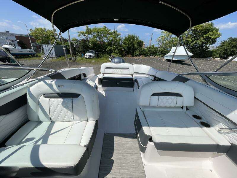 26ft Regal Yacht For Sale
