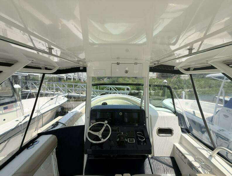 Savages 31ft Pursuit Yacht For Sale