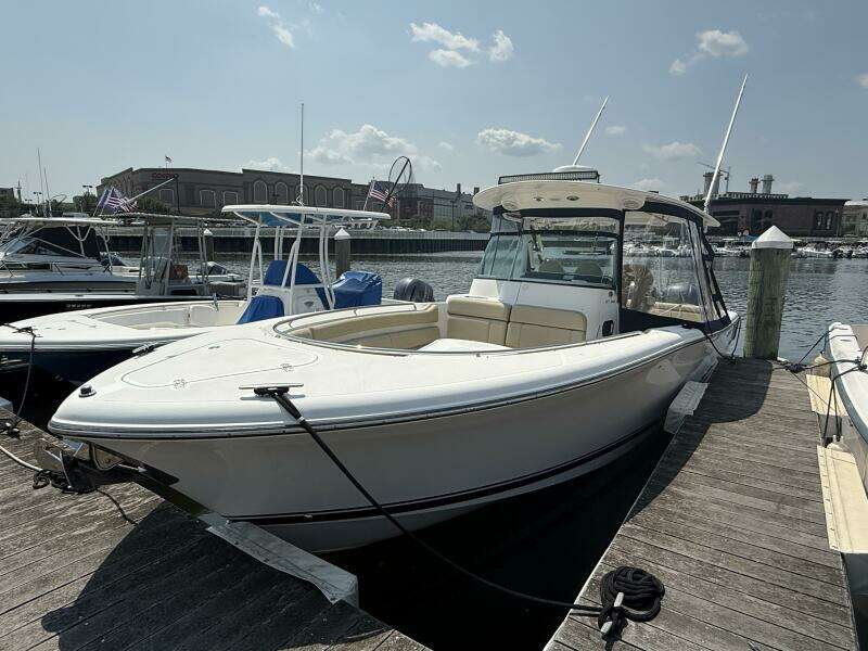 Savages 31ft Pursuit Yacht For Sale
