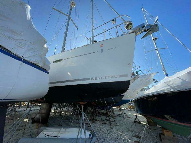 Rob Roy 46ft Beneteau Yacht For Sale