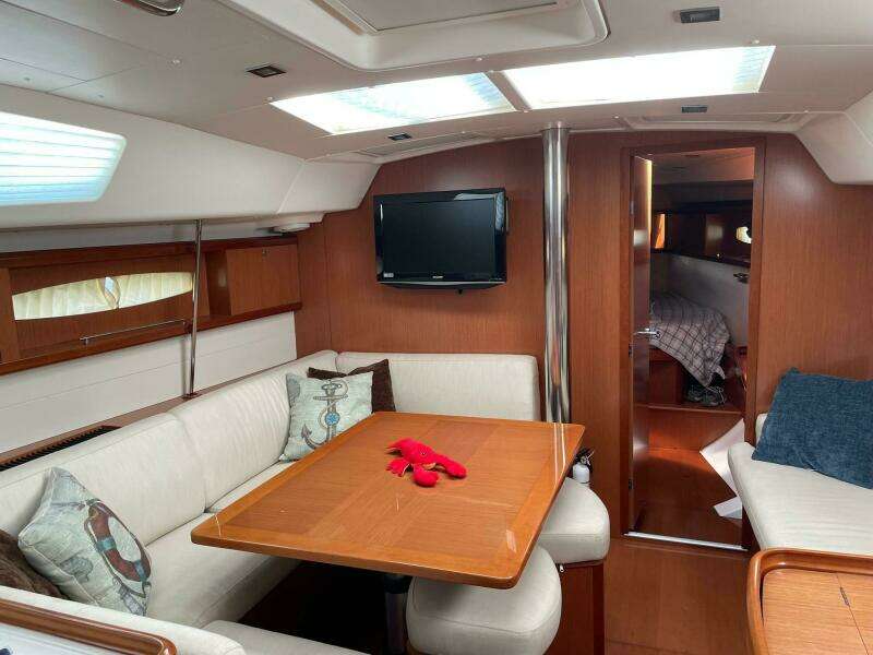 Rob Roy 46ft Beneteau Yacht For Sale